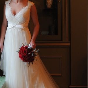 Send an offer! Silk Ivory Lusan Mandongus Wedding Dress - Size 10